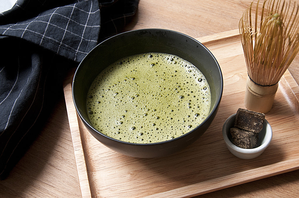 5 reasons why MATCHA is the "it" beverage and you should drink it every day