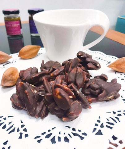 Image of Sugar-free chocolate bites with pili nuts 120g - Healtholicious One-Stop Biohacking Health Shop
