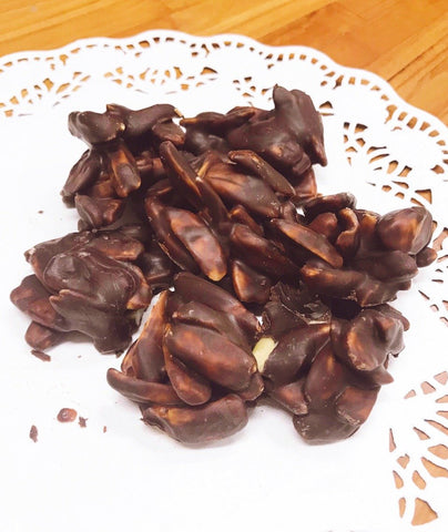 Image of Sugar-free chocolate bites with pili nuts 120g - Healtholicious One-Stop Biohacking Health Shop